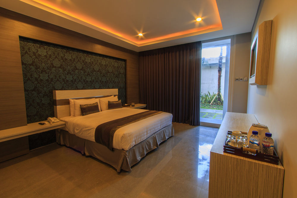 Transera Kamini Legian Hotel Eksteriør bilde