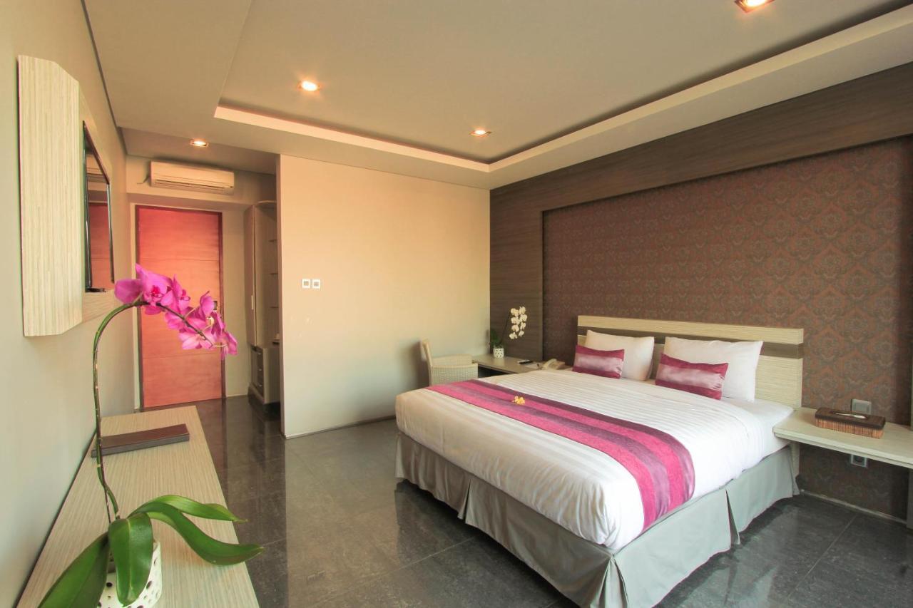 Transera Kamini Legian Hotel Eksteriør bilde